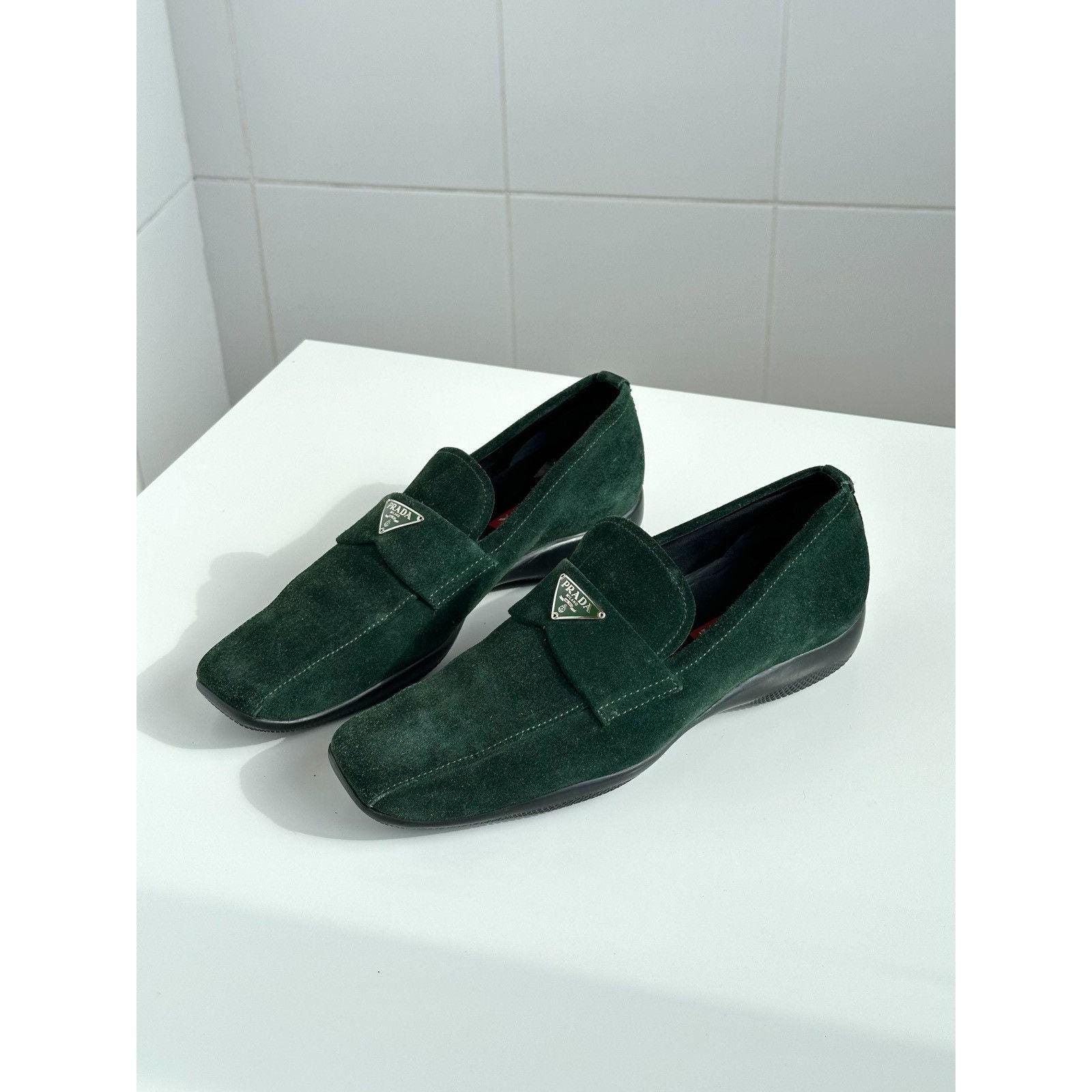 【希少　新品未使用】PRADA 水色 ローファー イタリア製　２４ｃｍ 2025年最新】Yahoo!オークション -「ローファー」(PRADA)の中古品