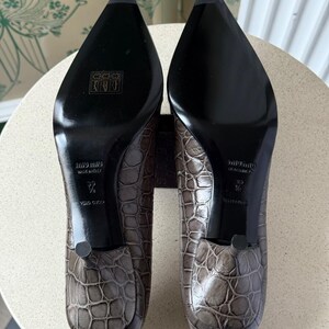 Vintage Miu Miu Croc Embossed Leather Pointed Toe Heels Pumps Grey Size 39.5 image 5