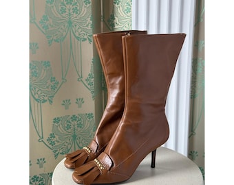 Vintage Yves Saint Laurent Karamell Läder Mid Calf Stövlar Kiltie Fransar Stilettklack Storlek 37