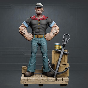 Könnte beinhalten: Detaillierte Figur von Popeye dem Seemann, der auf einem hölzernen Dock steht. Er trägt ein schwarzes Hemd, blaue Jeans und eine weiße Matrosenmütze. Anker-Tattoos sind auf seinen Unterarmen zu sehen. Eine Dose Spinat und ein Anker befinden sich neben ihm.