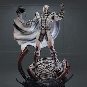Op de afbeelding: Een gedetailleerd beeld van Magneto, een stripfiguur, in een dynamische pose. De figuur is overwegend wit en grijs met rode accenten, met een helm en cape. De basis heeft de tekst "Xavier's School for Gifted Youngsters."