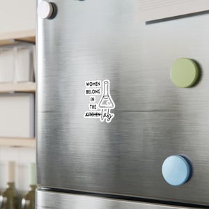 Women Belong in the Lab Decal - Water, Scratch, and UV Resistant Vinyl Sticker 画像 2