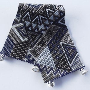 GREY SKIES Peyote Stitch Even Count Beading Pattern image 2