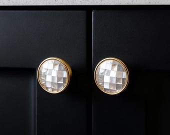 Natural Shell Door Knob: Kitchen Cabinet Handles, Bathroom Pull Knobs