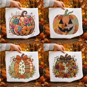 Puede incluir: Una sudadera blanca con cuatro diseños de calabaza distintos: uno con bordados florales coloridos, uno con una cara de calabaza de patchwork, uno con rayas estampadas y un lazo, y otro con un arreglo floral y un lazo decorativo.