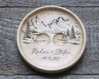 Almohada alternativa para anillos de boda con vista a la montaña, plato de madera para anillos de boda, regalo para el quinto aniversario