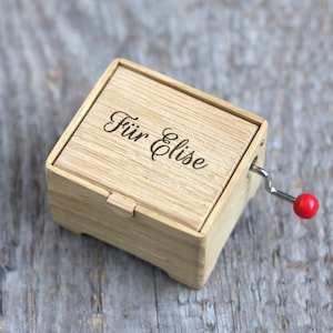 Beethoven - Für Elise hand cranked music small wood box