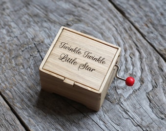 Twinkle Twinkle Little Star hand cranked music small wood box