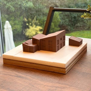 Individuell angefertigtes 3D Hausmodell – Architektur-Replik mit Sockel