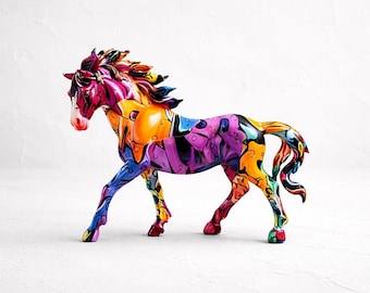 Escultura abstracta de caballo en resina, figura de caballo con grafiti colorido, decoración moderna para escritorio, arte animal único, regalo para amantes del arte, decoración para el hogar y la oficina.