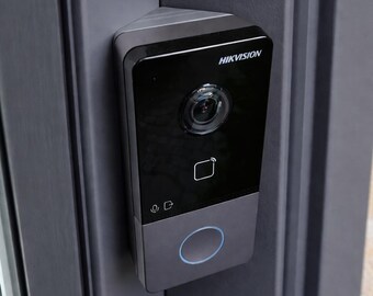 Soporte de montaje en esquina Hikvision DS-KV6113 (plano a 45 grados o con inclinación de 10 grados)