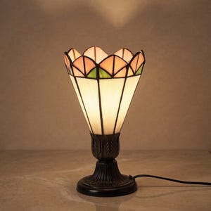 Mini-gebrandschilderde bureaulamp, handgemaakte Tiffany-accentverlichting, uniek bureau en nachtkastjedecor, kleurrijke bloemenlamp, woondecoratiecadeaus