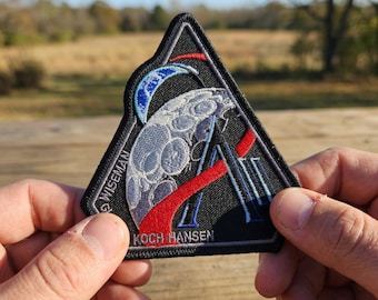 Artemis II Mission Patch Embroidered NASA Space Badge Lunar Mission Astronaut Collectible Velcro Morale Patch Gift