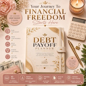 Peut inclure: Un planificateur de remboursement de dettes couleur crème avec des accents en feuille d'or, portant le texte "DEBT PAYOFF PLANNER" et "Your Journey To FINANCIAL FREEDOM Starts Here." La couverture présente des motifs floraux et une couronne.
