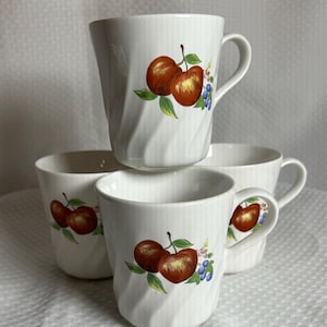 Set of 4 Vintage Corelle Coordinates Chutney Swirl Coffee Mugs. Stoneware Fruit Pattern of Apples on One Side and Pears on The Other Side.