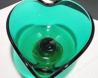 Fostoria Decorator Collection Teal Green Glass Heart Shaped Pedestal Compote