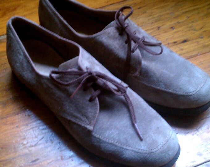 Vintage 1960s Hush Puppies Tan Suede Oxford Shoes Size Womens 8N Ladies