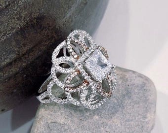 Two-Tone Sterling Silver Filigree Ring, Vintage Lace Statement Cocktail Ring, intricate design, Timeless beauty