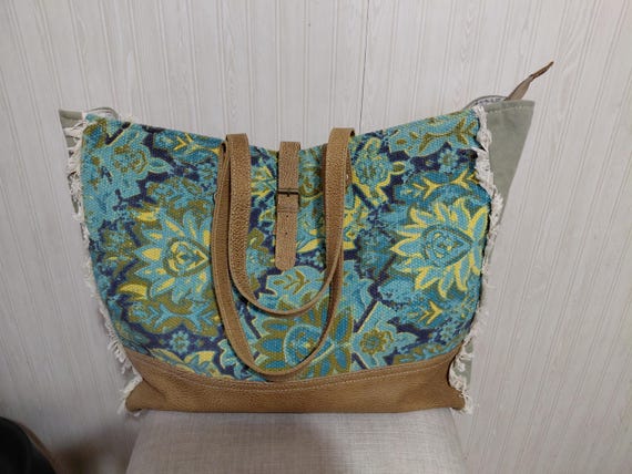 Myra Weekender Bag Aqua Magic