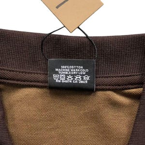 Close-up of collar with branded label