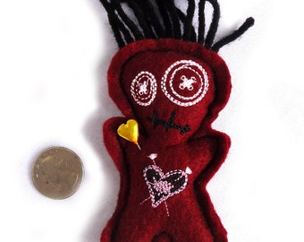 El Corazón Voodoo Doll