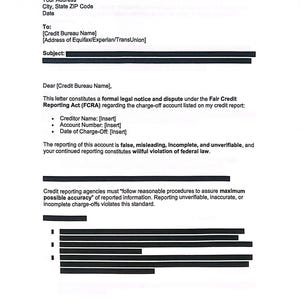 Puede incluir: Una notificación legal formal y carta de disputa en virtud de la Ley de Informe Justo de Crédito (FCRA). El documento incluye secciones para el nombre y la dirección del remitente, así como la información de la agencia de crédito. La carta aborda una cuenta cancelada y cita violaciones de la ley federal.