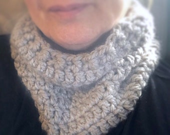 Bulky Crochet Wool Blend Cowl: Chunky Infinity Scarf