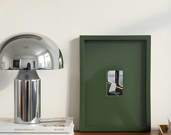 Cornice monocromatica (9"x13") / Scegli il colore della cornice, la dimensione dell'apertura del passepartout e la posizione