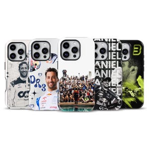 Könnte beinhalten: Fünf Smartphone-Hüllen mit Daniel Ricciardo. Die Designs zeigen ein Porträt im weißen Rennanzug, eine Grafik mit dem Text DR3, ein Foto einer Menschenmenge, ein schwarz-weißes Textmuster und eine Profilansicht mit einer neongrünen Nummer 3.