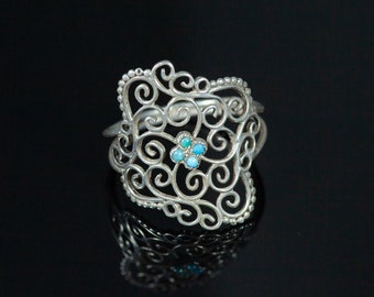 925 Setts bague en filigrane argenté avec 4 minuscules petits Turquoises