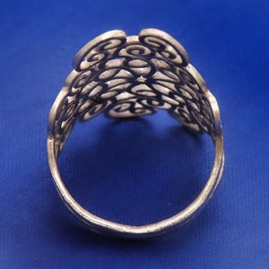 silver lace ring image 4