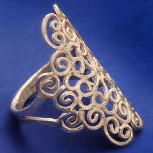 silver lace ring image 3