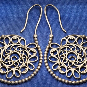 Silver dangle earrings image 1