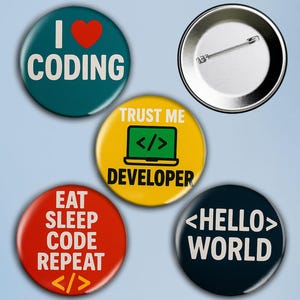 以下が含まれることがあります： プログラミング関連のフレーズとグラフィックが描かれた丸いボタンピンのコレクションです。「I CODING」、「TRUST ME DEVELOPER」、「EAT SLEEP CODE REPEAT」、「HELLO WORLD」などのテキストが表示されています。色はティール、イエロー、レッド、ブラックなどです。