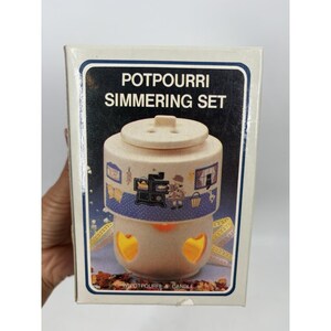 VTG Kmart Taiwan Potpourri Simmering Set Ceramic Warmer Goose w/ Box