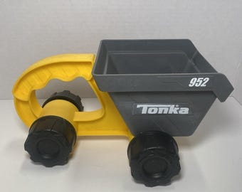 Tonka Yellow and Gray Dump Truck with Durable Design