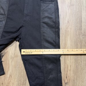 Pantalones de mujer Hudson Biker negros de talle alto, 26x21, cropped, estilo grunge y atrevidos. imagen 9