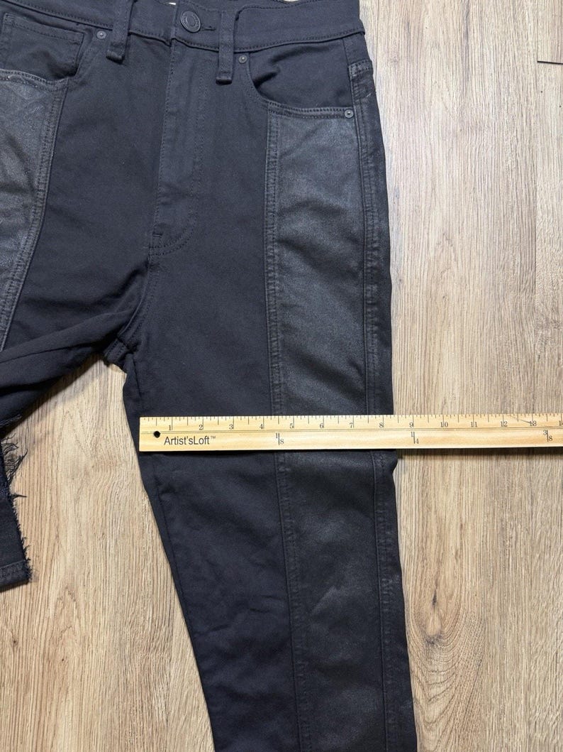 Pantalones de mujer Hudson Biker negros de talle alto, 26x21, cropped, estilo grunge y atrevidos. imagen 9