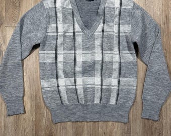 Mens Vintage Size Small 70s Grey Plaid Deep V Pullover KingSport Sweater