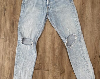 Mens Light Wash Knee Tear 31x32 Slim Straight Abercrombie And Fitch Jeans