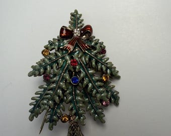 Avon Signed 2004 1st Annual Christmas Tree Brooch Pin with Rhinestones
