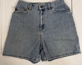 Women’s Vintage Jones Sport Denim Shorts Size 26 Light Blue