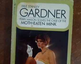 Perry Mason Solves The Case Of The Moth Eaten Mink Erle Stanley Gardner 8th Pocket Book Edition November 1970