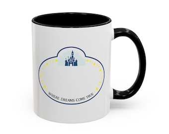 Taza con etiqueta con el nombre del miembro del elenco