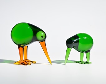 Handmade Glass Kiwi Figurine, Mini Glass Kiwi Bird, Cute Desk Decor, Glass Animal Sculpture, Small Home Decoration,  Christmas Gift Idea
