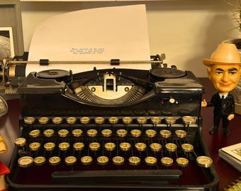 Workspace - 1000 Piece Jigsaw Puzzle