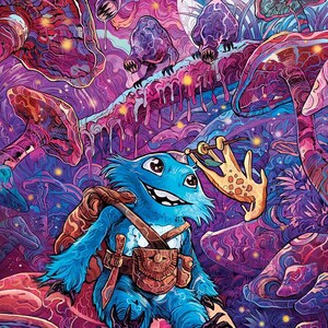Puede incluir: Ilustración vibrante de una criatura azul y peluda con mochila, ambientada en un paisaje fantástico de setas y follaje morado y rosa. La criatura sostiene un objeto amarillo con forma de hoja. Diseño fantástico.