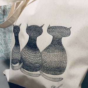 TOTE BAG Crowd 100% Cotton Cat Design Fantastic Gift Idea-reusable tote bag-fabric tote bag. image 3