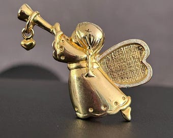 Vintage Angel Brooch Gold Tone Trumpet Horn Dangle Heart Pin