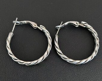 Vintage Jewelry Silver Tone Twisted Rope Hoop Earrings Plait Design Huggie Hoops